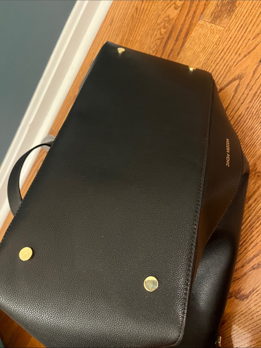 Modern picnic tote - Picture 8 of 11